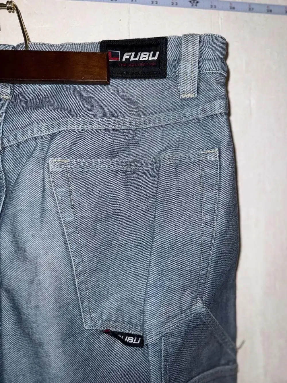 Vintage FUBU Baggy Cargo Carpenter Denim Jeans Size 42x34